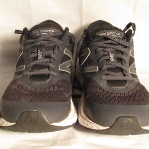 New Balance 840V Black Running Shoes
